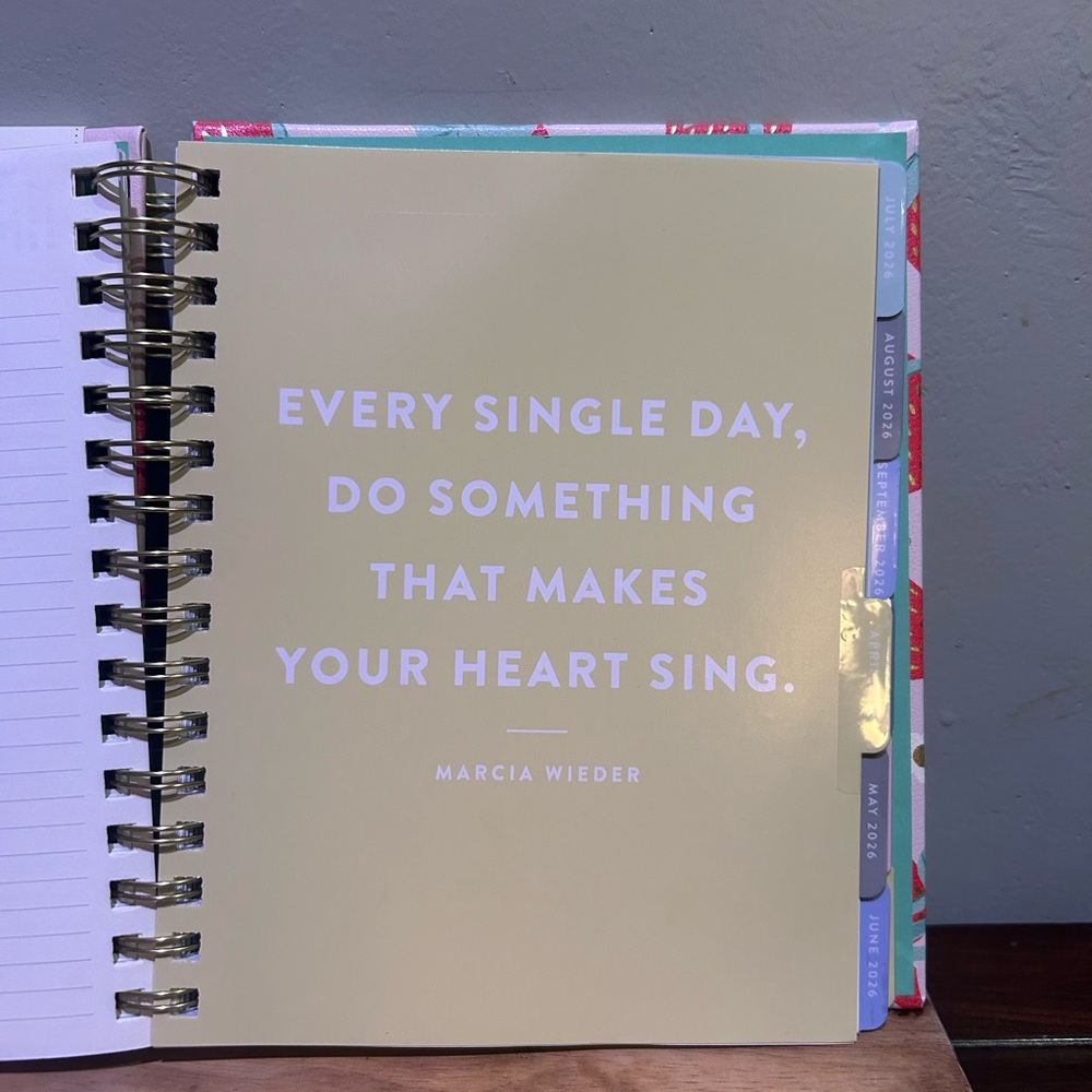 2026 Eccolo Pink Strawberry 12 Month Weekly And Monthly Spiral Bound Planner NEW - Picture 7 of 14